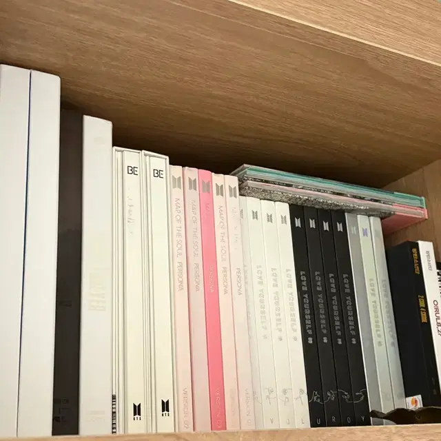 방탄소년단 BTS 앨범 및 응원봉 판매