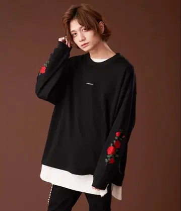 [ ADRER ] 트레이닝복 장미 자수 사이즈 L