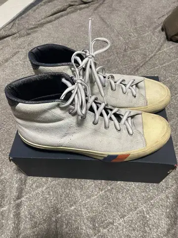 BEAMS 한정판 CAUSE 콜라보 화이트 가죽 하이컷 스니커즈