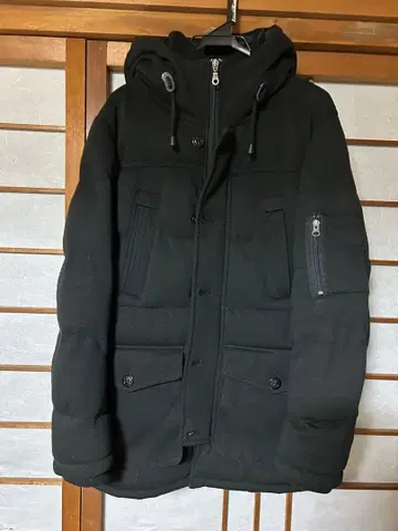 AZUL 후드 부착 블랙 다운 자켓 클리닝 완료