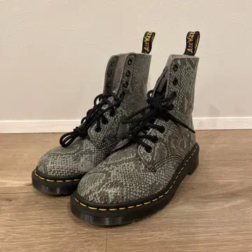 닥터 마틴 스네이크 패턴 하이컷 부츠