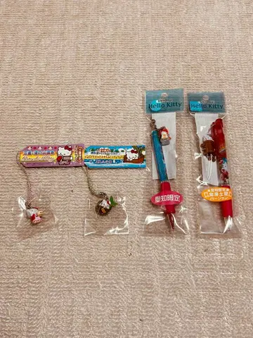 헬로키티 스트랩 2개 샤프 2개 (이라호, 유노야마, 아이치, 도코나메)