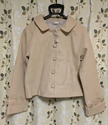 [ 미사용 새상품 ] 엑시즈팜 프릴 숏코트 아우터 겉옷