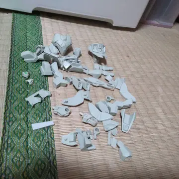 B CLUB 레진 키트 1/144 바잠 정크제품