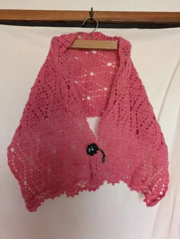 핑크색 폭신폭신한 모헤어 스톨