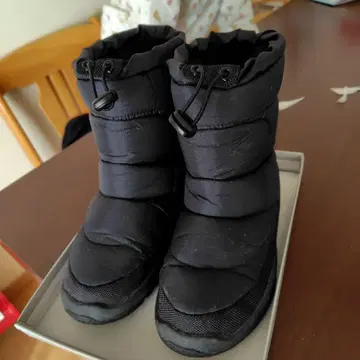 다운 부츠 블랙 조정 가능한 스트랩