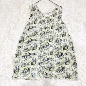 M207 [ 로자 로마 ] 꽃무늬 블라우스 슬리브리스 겉옷 개더 버튼