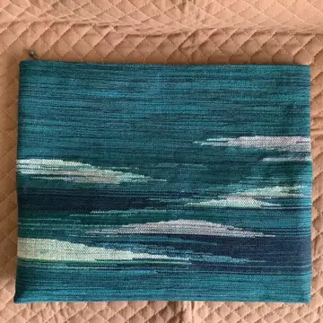 유카라 직조 파우치