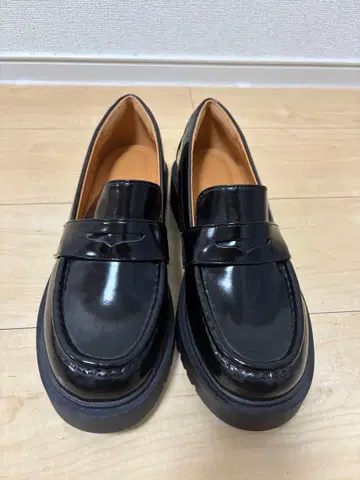 UNIQLO C 컴필터치 로퍼 통굽 25.5cm 블랙