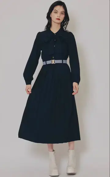 레이디 아젤 REDYAZEL 플리츠 보타이 셔츠 롱 원피스 2025