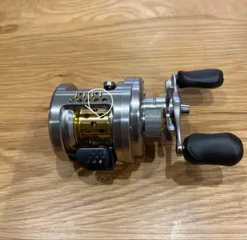 SHIMANO CALCUTTA CONQUEST 베이트릴