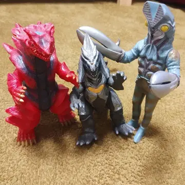 울트라맨 (발탄 성인 네오지오 모스 몬스 아거)