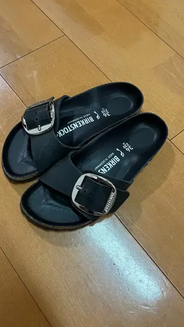BIRKENSTOCK 마드리드 빅 버클 블랙 36 23cm