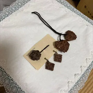 산포도 참 & 귀찌! 호두 껍질 머리 장식 핀!