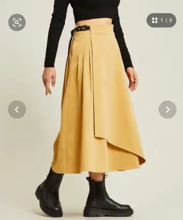 adidas 루즈핏 랩스커트