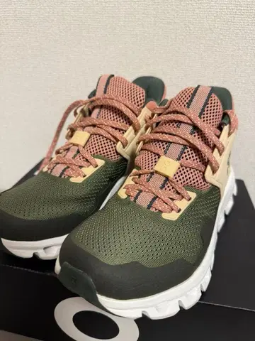 On Cloud Hi Edge 카키&핑크 23.5cm