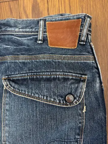 스펠바운드 W30 다크 블루 스트레이트 레그 데님