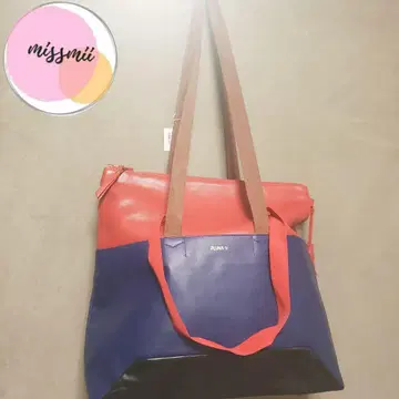 택 포함 PLUMA V. 풀마 램 가죽 토트백 정가 49500엔