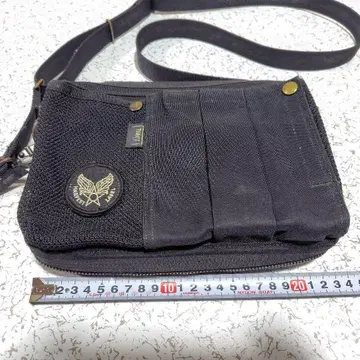 하베스트 라벨 숄더 백 블랙