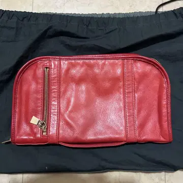 아니아리 가죽 빨간색 클러치백