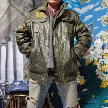 밀리터리풍 자수 와펜 포함 MA-1 플라이트 자켓 카키