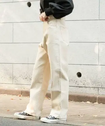 kutir 크림 스트레이트 데님 팬츠