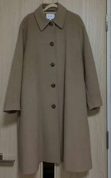 유나이티드 애로우즈 베이지 체스터 코트