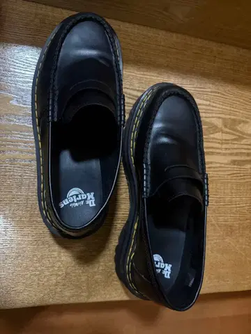 닥터마틴 인기 모델 통굽 로퍼 UK8