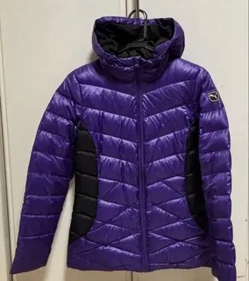 푸마 후드 부착 퍼플 다운 자켓
