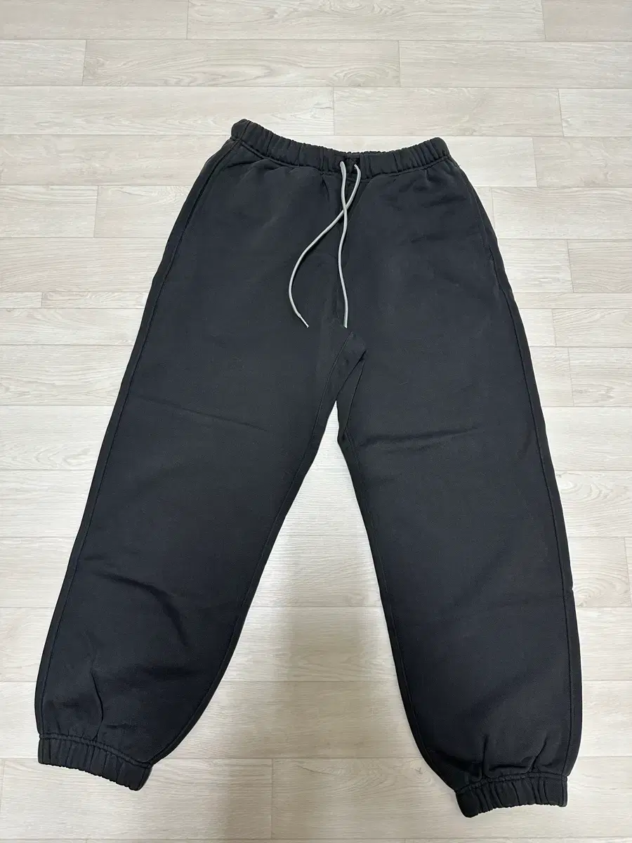 Moif Functional Uniform AW24 TRAINER SWEAT PANTS/CHARCOAL 2M