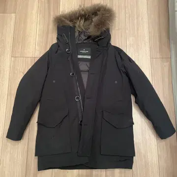 니시카와 다운 나노 유니버스 한 번 착용 새상품급 모즈 코트