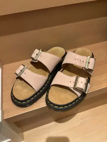 닥터마틴 샌들 UK5 dr.martens