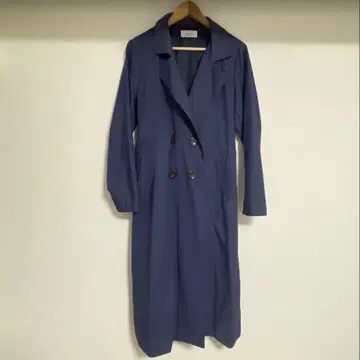 네이비 더블 브레스트 트렌치코트