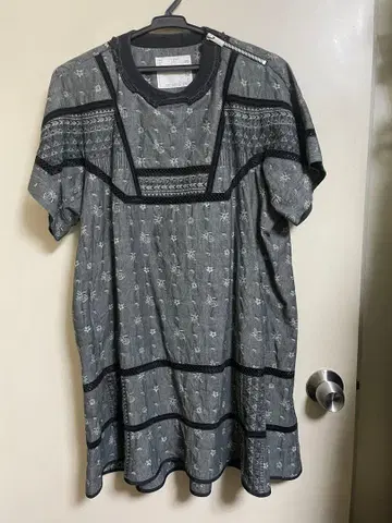 sacai 자수 미니 원피스 튜닉