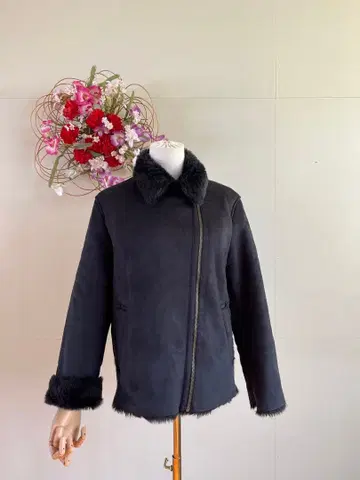 UNIQLO 블랙 플리스 자켓