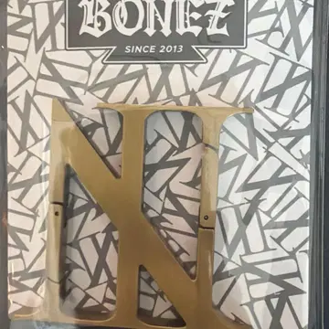 the bonez N-Logo Shaped Carabiner jsf