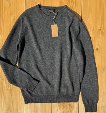 미착용 새상품 A.P.C. 멜란지 그레이 니트 아페쎄 MHL 하우엘