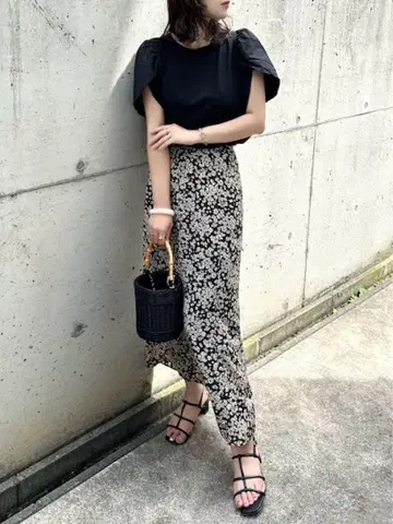 DOUX ARCHIVES 단색 꽃 데신 스커트 M