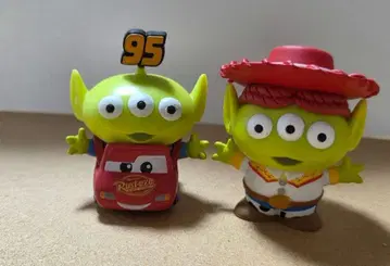 리틀 그린맨 피규어 2체 세트