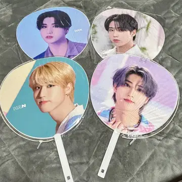 Stray Kids 한 부채