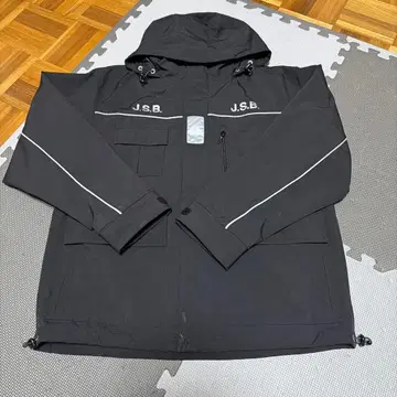 삼대째 JSB 다운 자켓