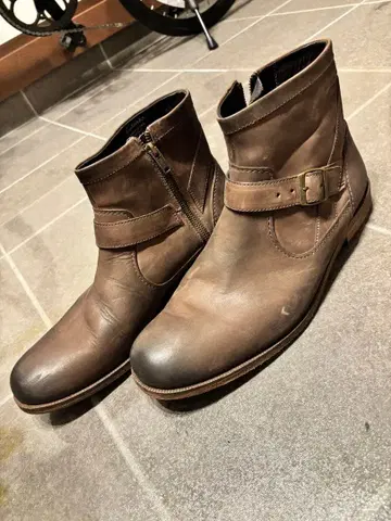 클락스 브라운 가죽 부츠 버클 포함