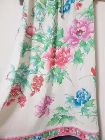 새상품급 레오나르 칸칸 원피스 L 사이즈 40~42