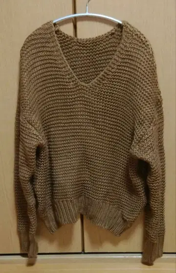 [ 새상품급 ] titivate V넥 코쿤 실루엣 니트