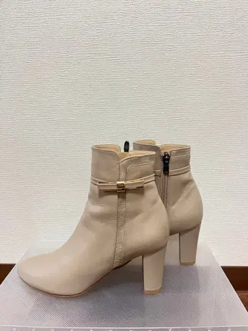 DIANA 다이애나 숏부츠