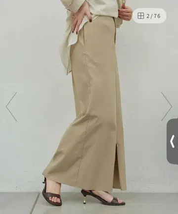 개럴개런트 CHIKA 콜라보 ZIP 타이트 스커트 베이지 사이즈 PM