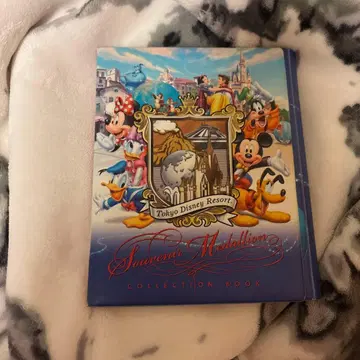 Tokyo Disney Resort 메달리온 컬렉션 북
