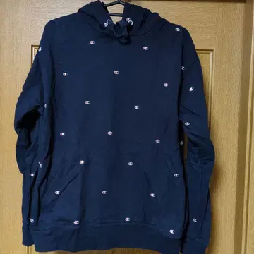 Champion 네이비 후드티 로고 자수