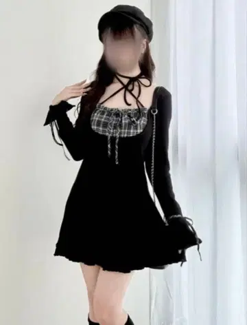 BunnyLis 체크 절개 리본 컷 원피스 - 블랙