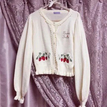 axesfemmekawaii 딸기 니트 가디건